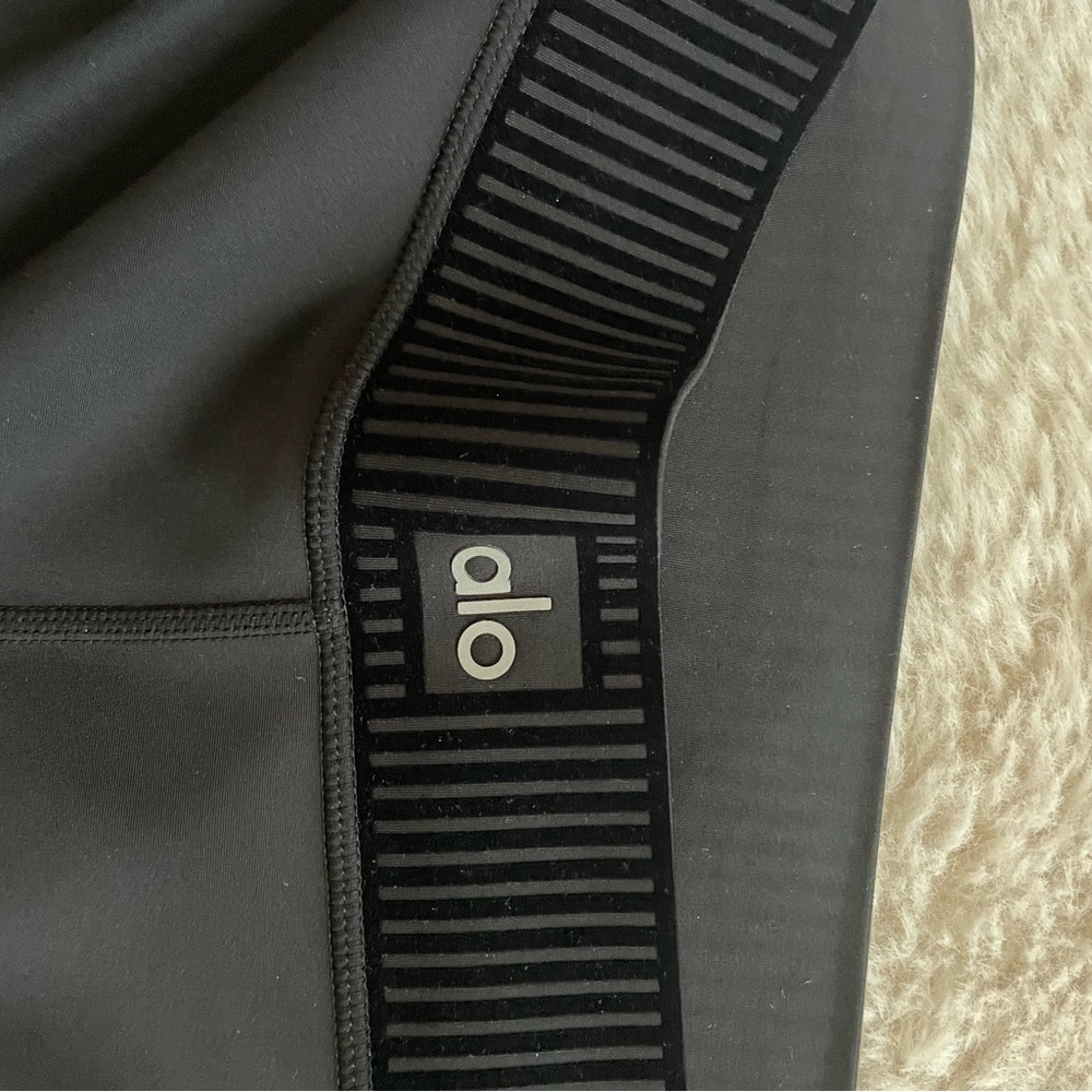 ALO Yoga Jet Black Active Leggings